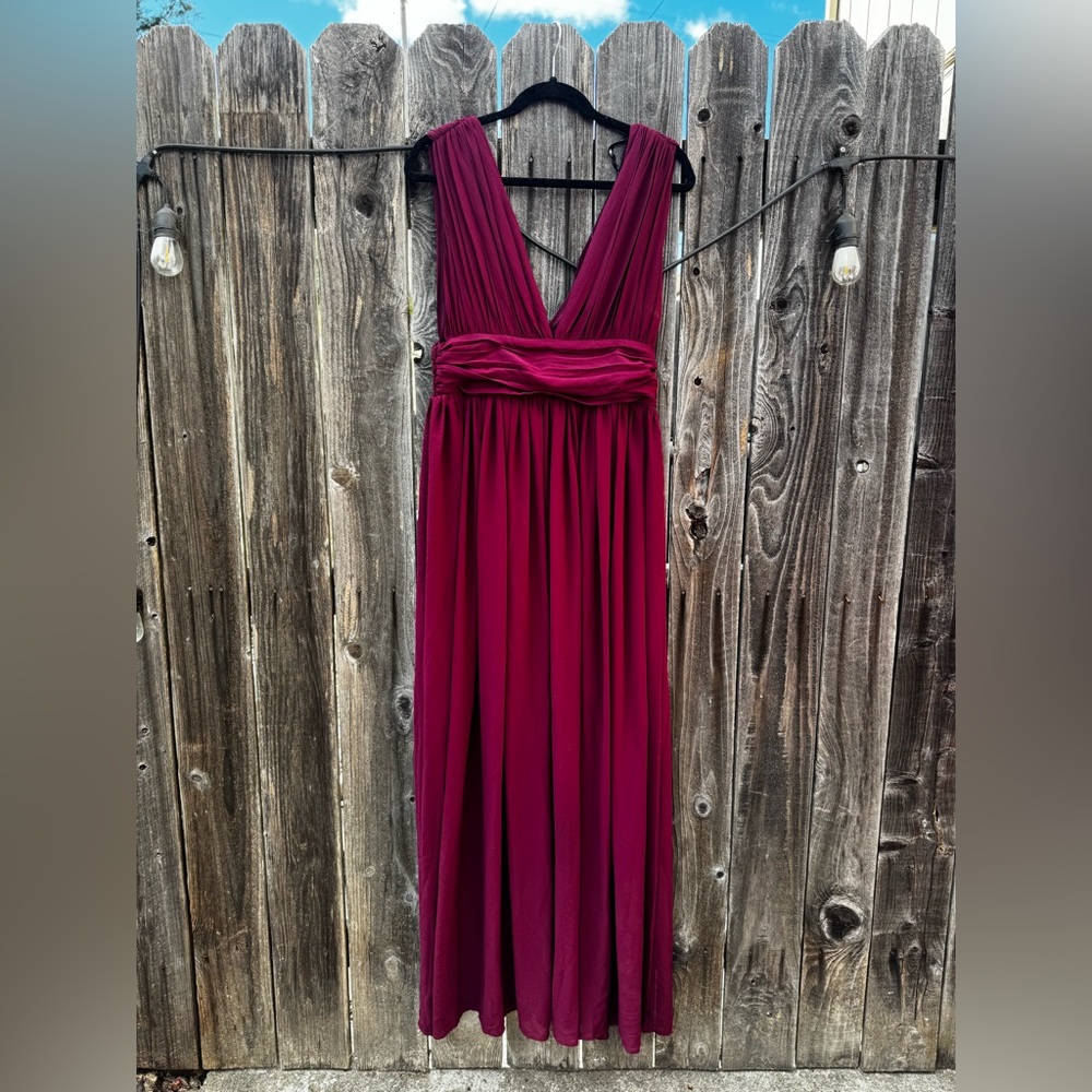 🔴Soieblu wine red deep v neck chiffon full length maxi gown with side slit large
